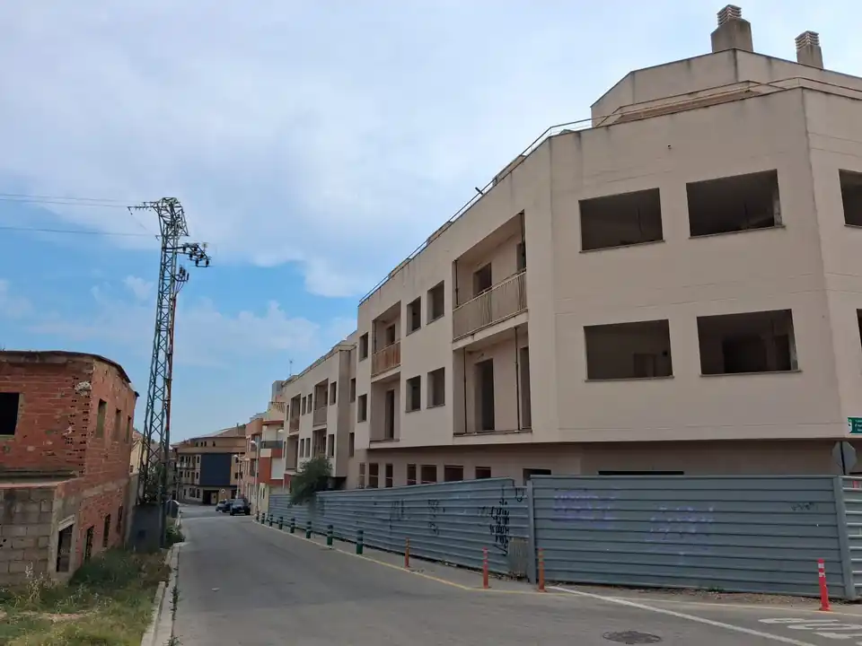 Esquina del edificio desde la calle